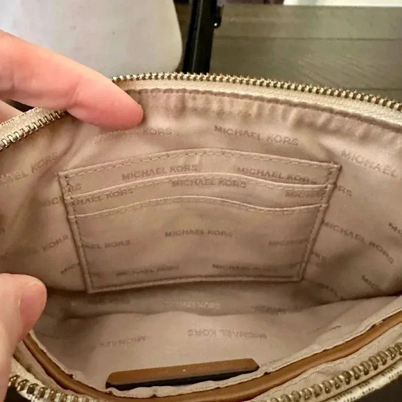 Michael Kors Small Handbag/Wristlet - Picture 6 of 11